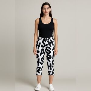 Isaac Mizrahi Black and White Graffiti Cropped Pants Size 2
